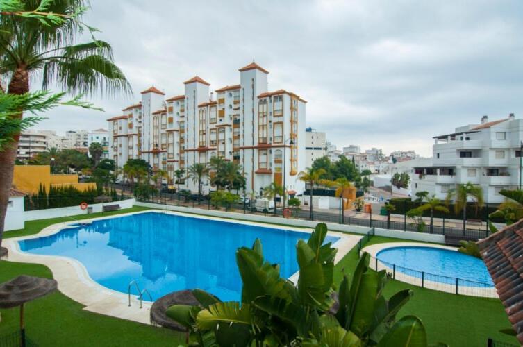Port View - Reina Sofia Lejlighed Estepona Eksteriør billede
